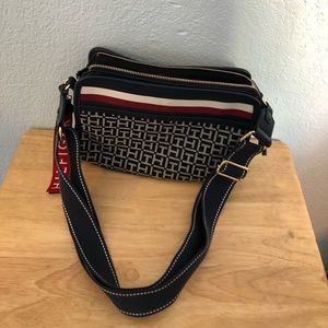 Tommy Hilfiger Purse